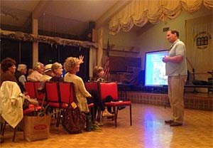 Jerry Turney speaking to attendees