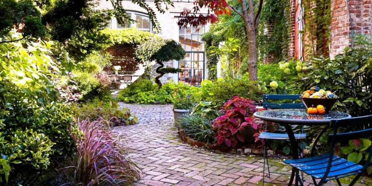 French Quarter Courtyard grdn